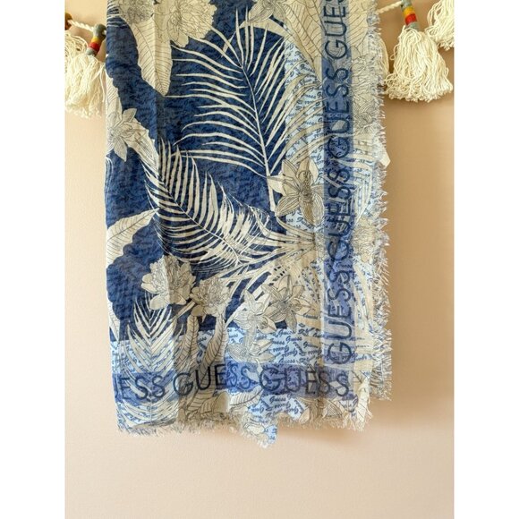 Guess NWT Modal Botanical Blue Floral Print Fringe Square Scarf Logo Tropical - Picture 5 of 9